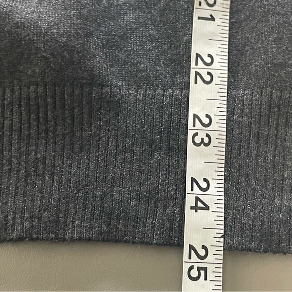 Joseph A Charcoal Turtleneck Sweater  Size: Small - Picture 11 of 11